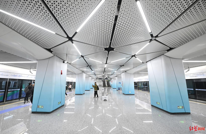 ▲成都地铁19号线二期天府商务区站