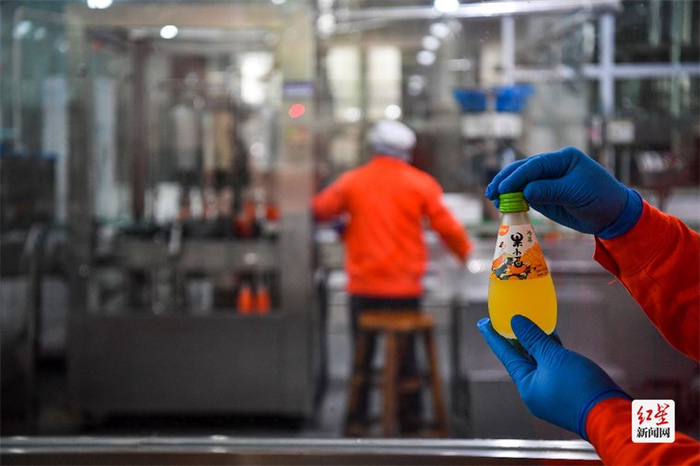 丹橙果业投资打造的“果小酒” 何浩|摄