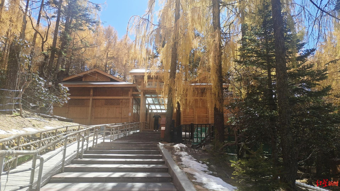 ▲木格措景区内的三星级厕所