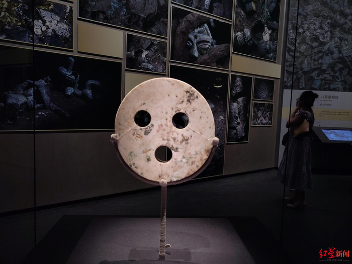 ▲三星堆遗址出土的玉器