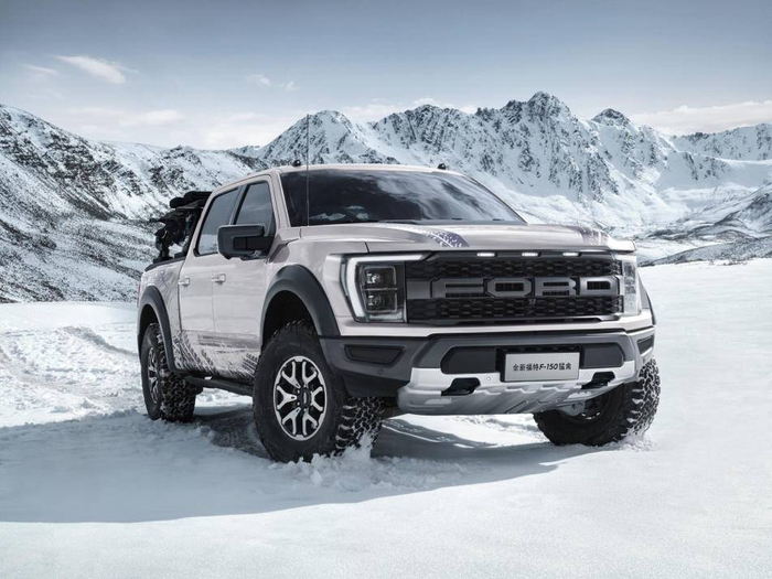 全新一代福特F-150猛禽傲雪冰晖特别版