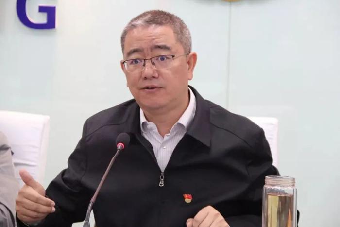 李俊 尊府图