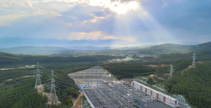 500千伏丹霞（犁市）变电站工程全貌。图片由韶关供电局提供