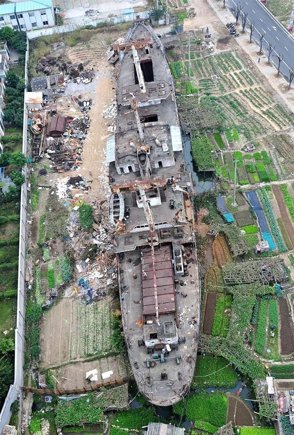 图：旱在马尾江滨东路中洲村的古田号