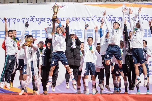 ▲杂多队夺冠现场