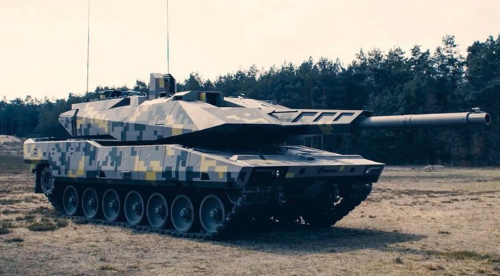 （豹2坦克、KF51黑豹主力战车资料图，来源：社交媒体）