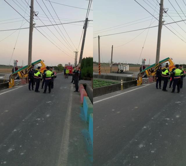 21日下午，台湾彰化县竹塘乡发生一起重大车祸。图源：台湾中时新闻网