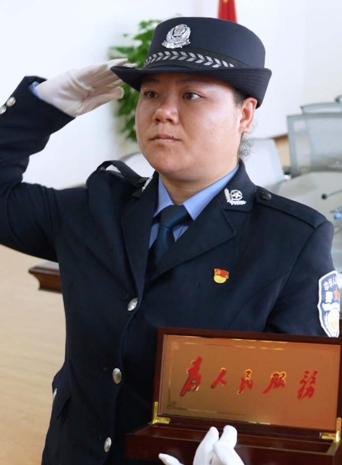警号043940重启仪式. 云南省公安厅新闻办供图