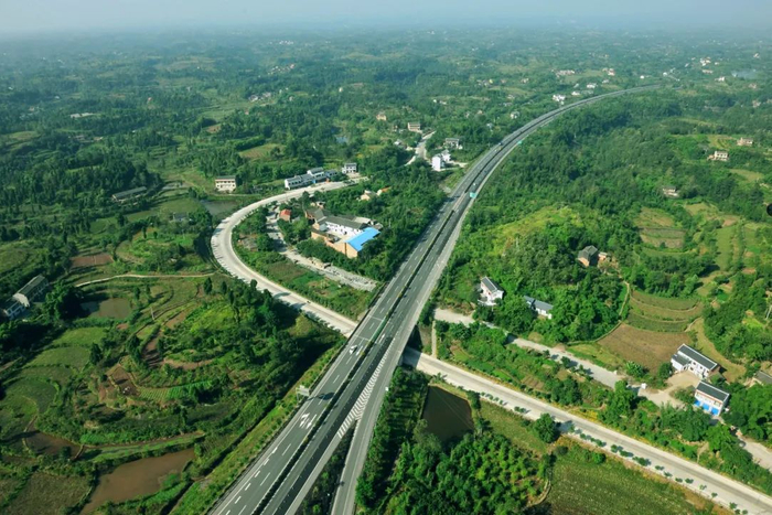 铁建重投持有的渝遂高速（重庆段）