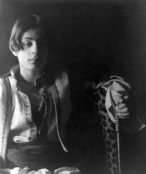 15岁时的纪伯伦