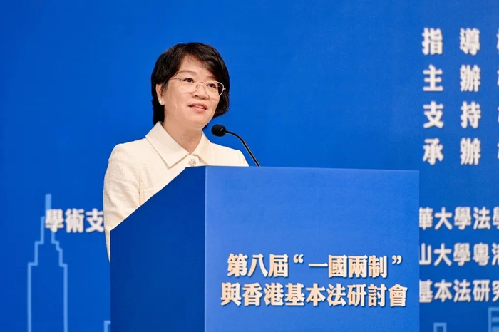 全国人大常委会香港基本法委员会委员、香港立法会议员梁美芬