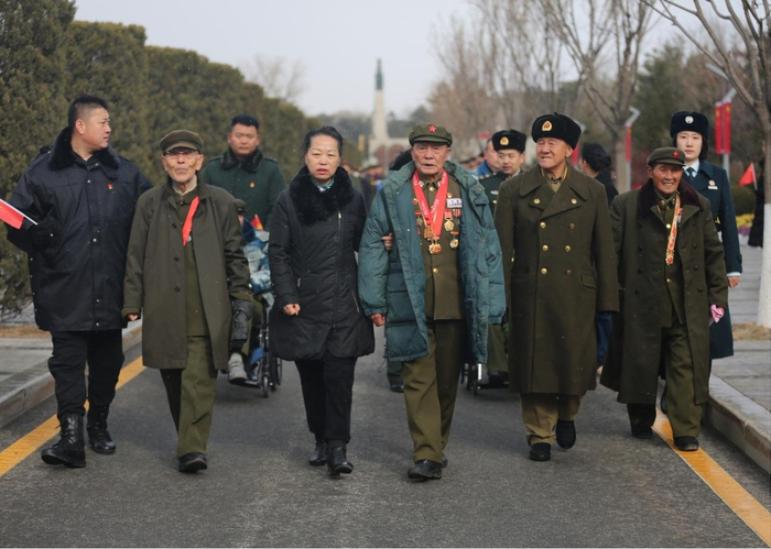 记者 田理 宋长春 陈楠