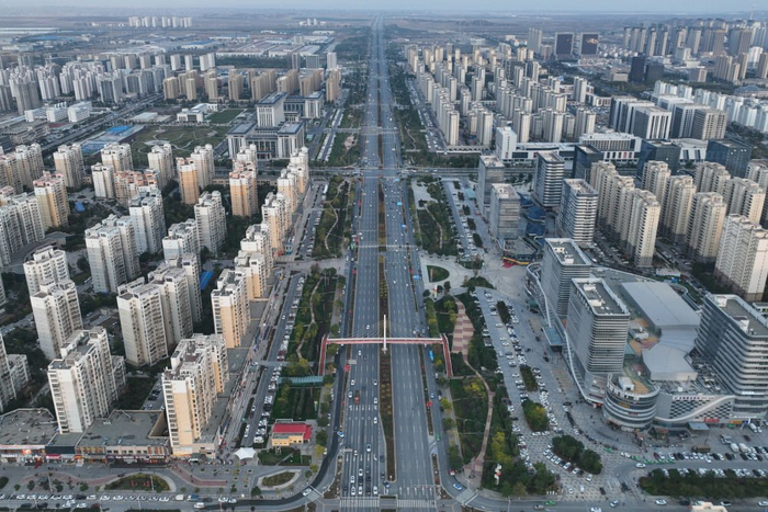 这是10月17日拍摄的兰州新区城市景色（无人机照片）。新华每日电讯记者 马希平 摄