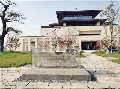 保存在陕西考古博物馆的秦代石刻