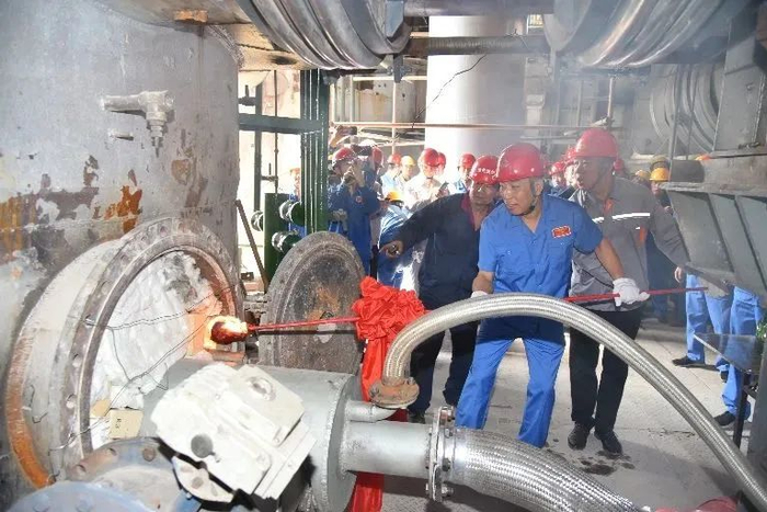 图为改造后的烘炉现场。