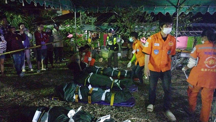 ▲警方在现场寻获手枪及弹壳