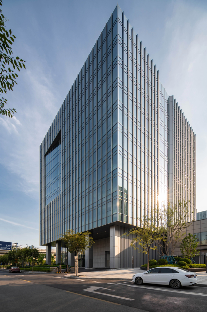 上海会展中骏广场实景图