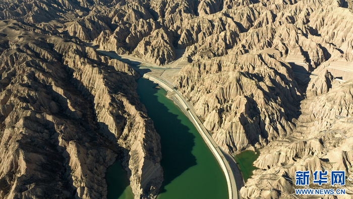 龙羊大峡谷。新华网发 （郭勇良 摄）