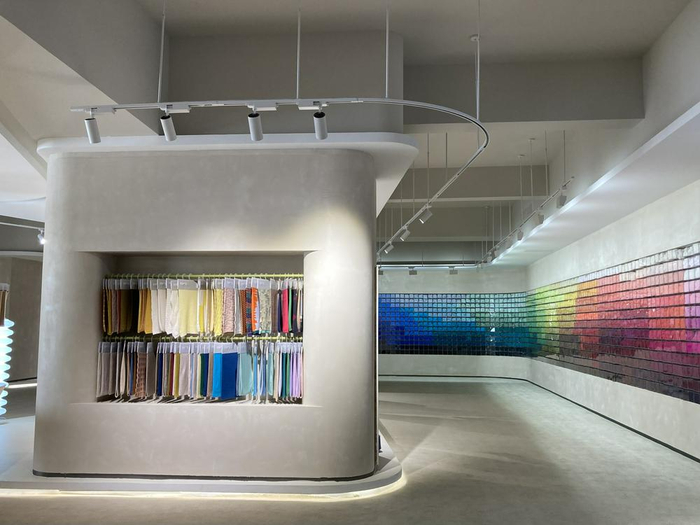 （宁夏新澳成品展示，财联社记者摄）