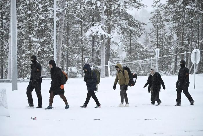 芬兰警告：或关闭最后一个与俄边境口岸！