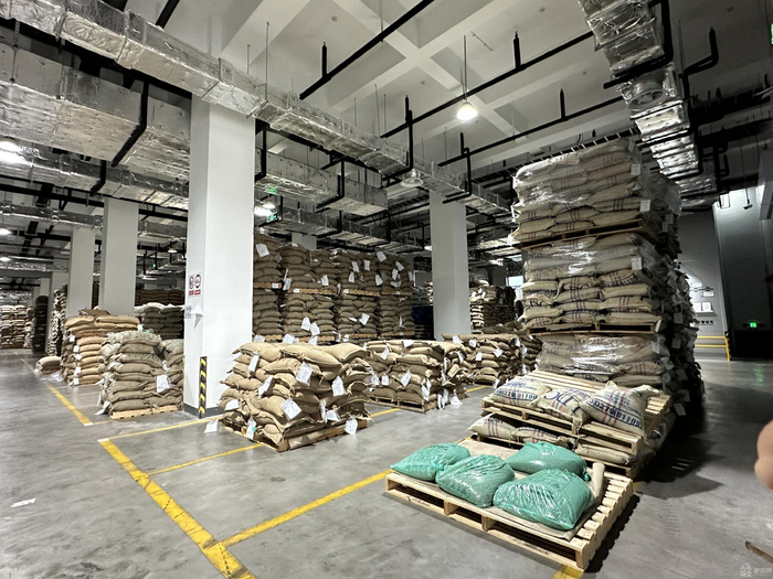 亚太生豆分拨中心内来自全球的咖啡生豆