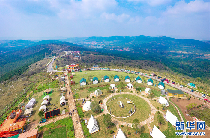 近日，航拍“皖北川藏线”（龙脊天路）。新华网发（梅月摄）  