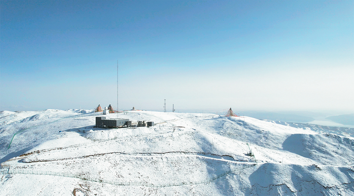 俯瞰中国大气本底基准观象台。