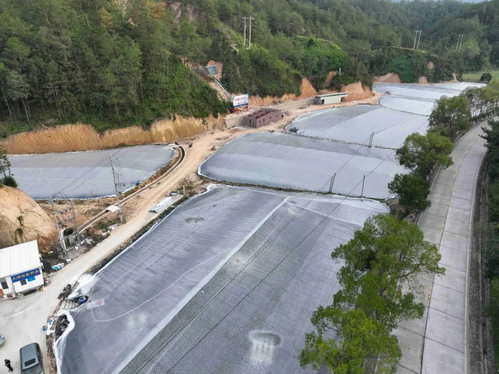 位于西河镇北塘村的南美白对虾养殖基地。