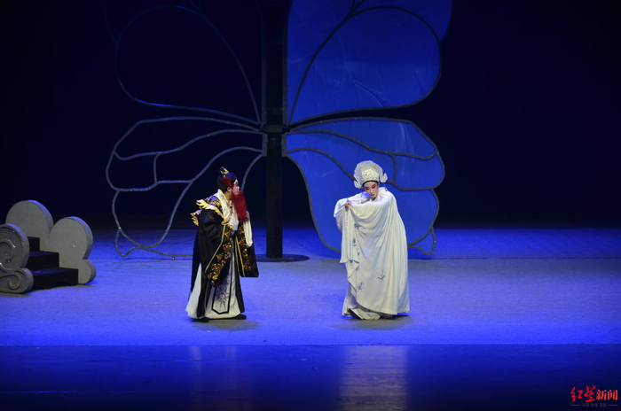 ▲吕剧《山伯》演出现场