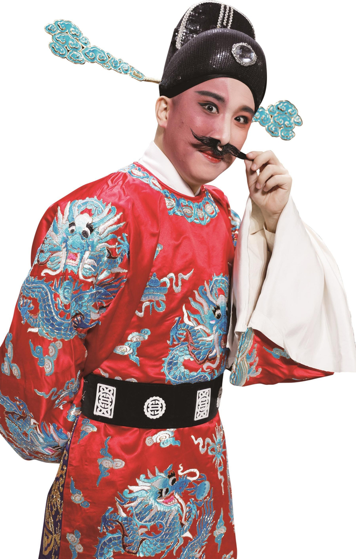 青年演员马丁舞台扮相。（资料图片）