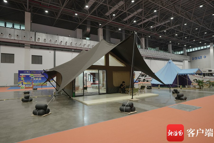　　2023年（第四届）海南国际旅游装备博览会展会现场。记者 郑光平 摄