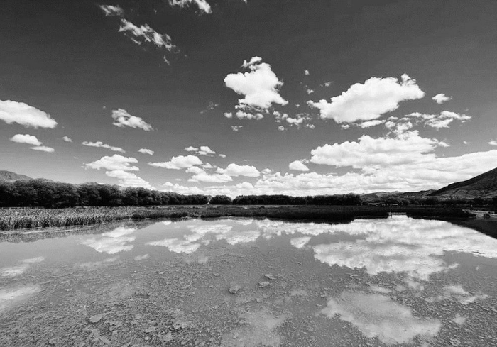     ▲日喀则德庆格桑颇章湖景