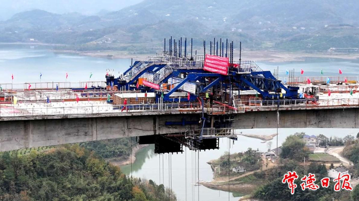 建设中的金岭1号特大桥