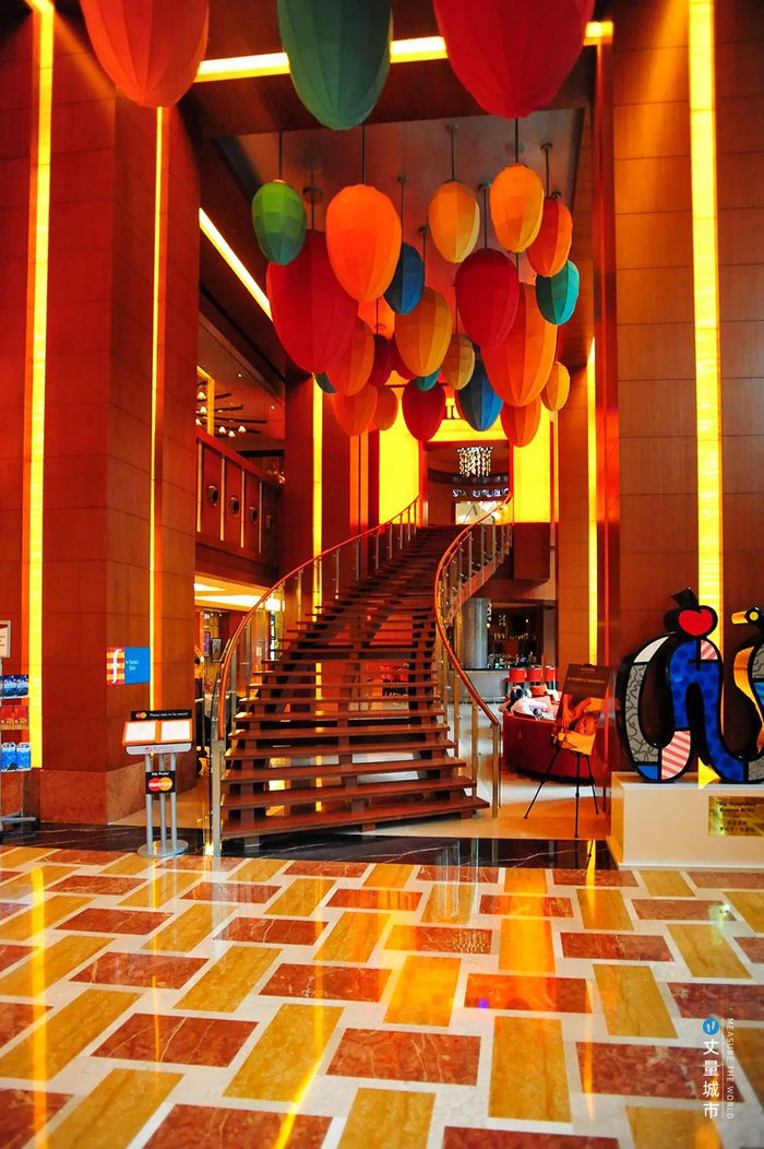 名胜世界·艺术氛围浓厚的节庆酒店