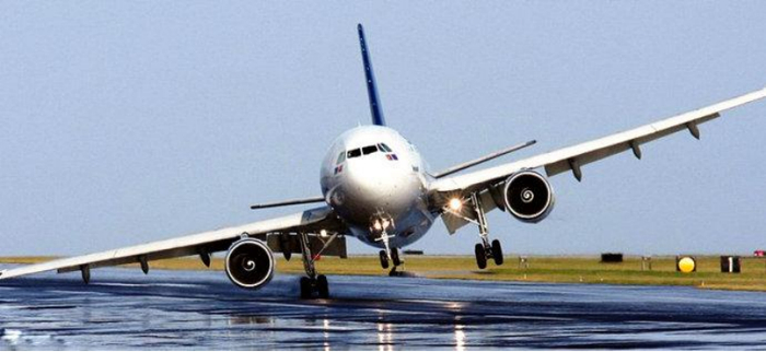 △大侧风条件下飞机着陆