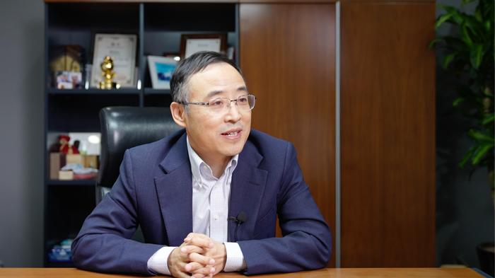 图：元年科技董事长、总裁韩向东