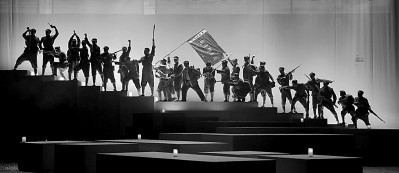 话剧《铁流东进》剧照 王昊宸摄