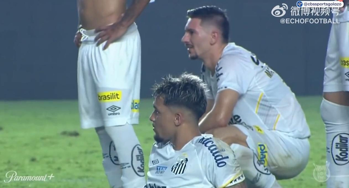 桑托斯球员一脸茫然