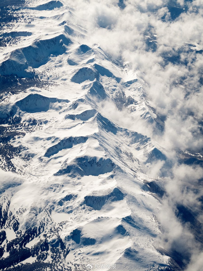 落基山脉（加拿大）  图片来源：图虫创意