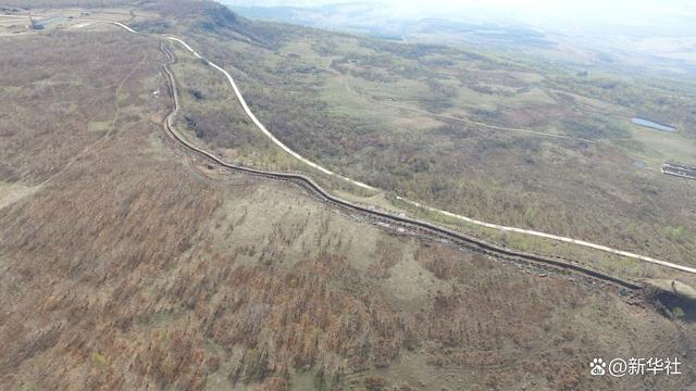 延边边墙平峰山段城墙航拍图。（受访者供图）