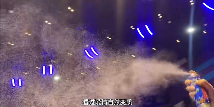 某影院尝试使用喷雪罐图片来源：视频截图