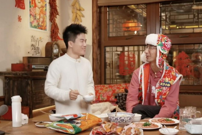 图为东方甄选主播推荐吉林农产品。（受访者供图）