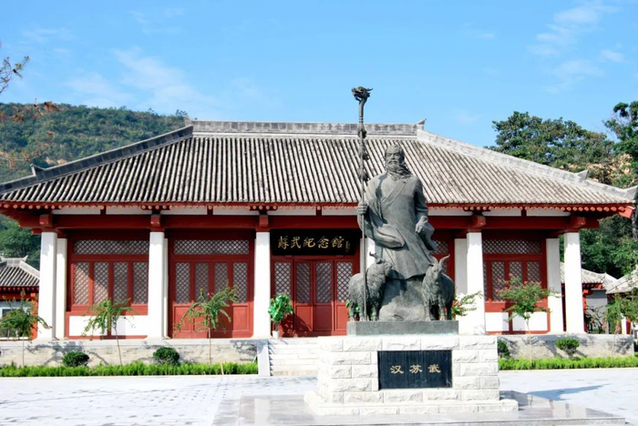 图为武功县的苏武纪念馆。武功县摄影协会 供图