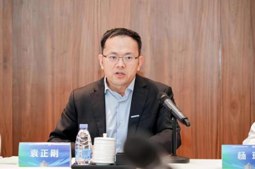 广联达科技股份有限公司董事长、总裁袁正刚现场发言