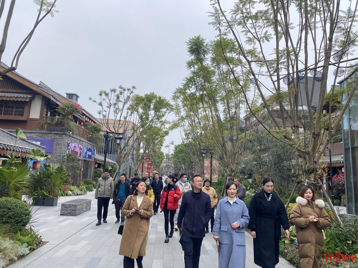 ▲市民观察员参观文脉坊