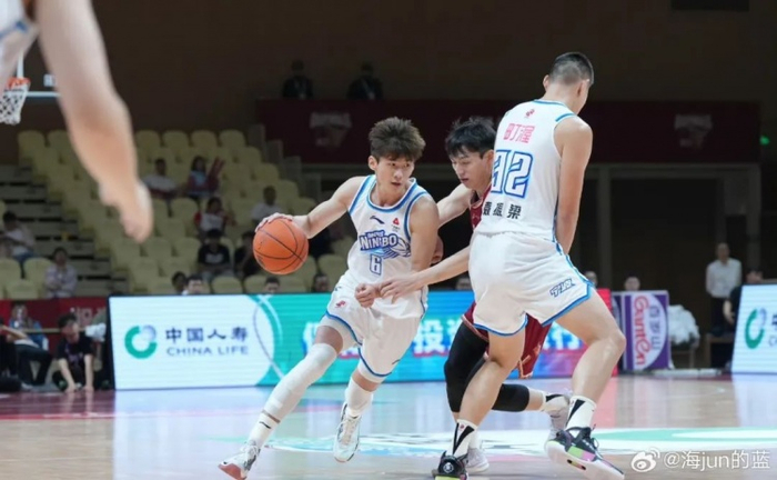 （图片来自虎扑海军的篮，微博id见右下角）