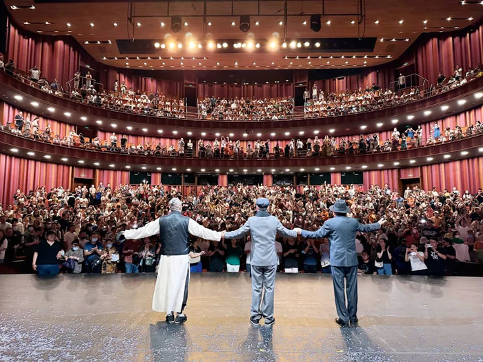 话剧《断金》第100场演出在国家大剧院收官