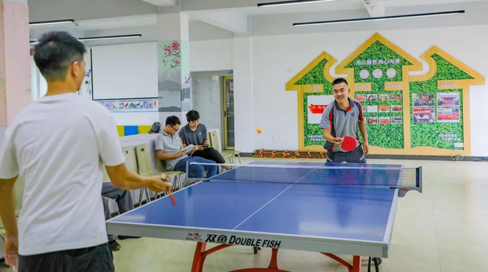 潭头西部工业区建设职工之家。