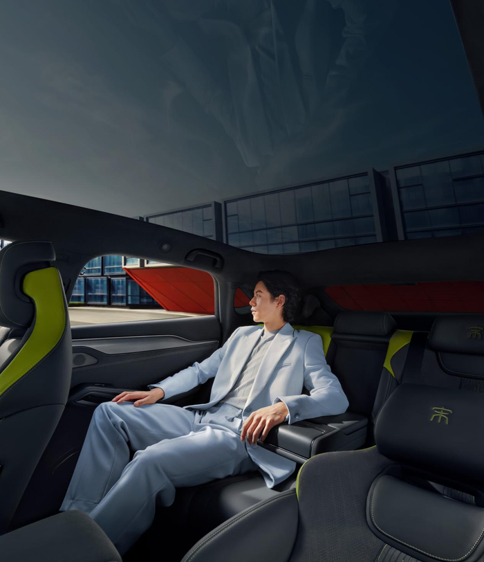 比亚迪宋L后排空间。 比亚迪汽车供图 华龙网发