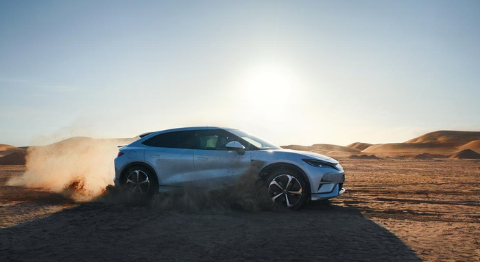 比亚迪宋L最长续航达662km。 比亚迪汽车供图 华龙网发